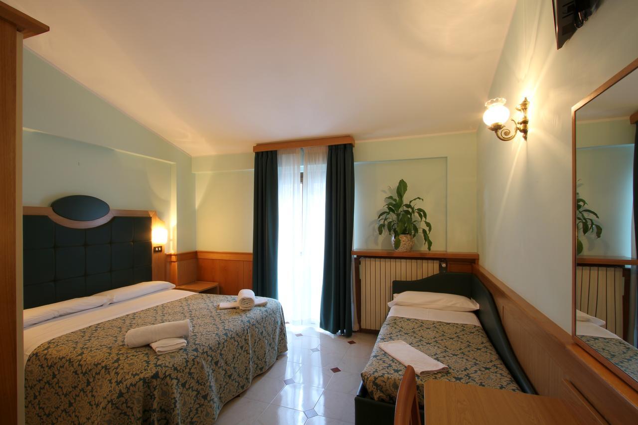 Hotel Il Vecchio Pescatore Віллетта-Барреа Екстер'єр фото